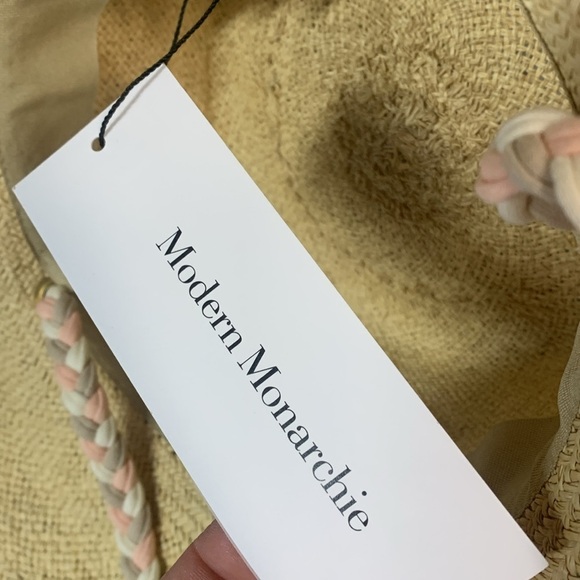 Free people Modern Monarchies Cassie hat size medium new with tags $180 MSRP